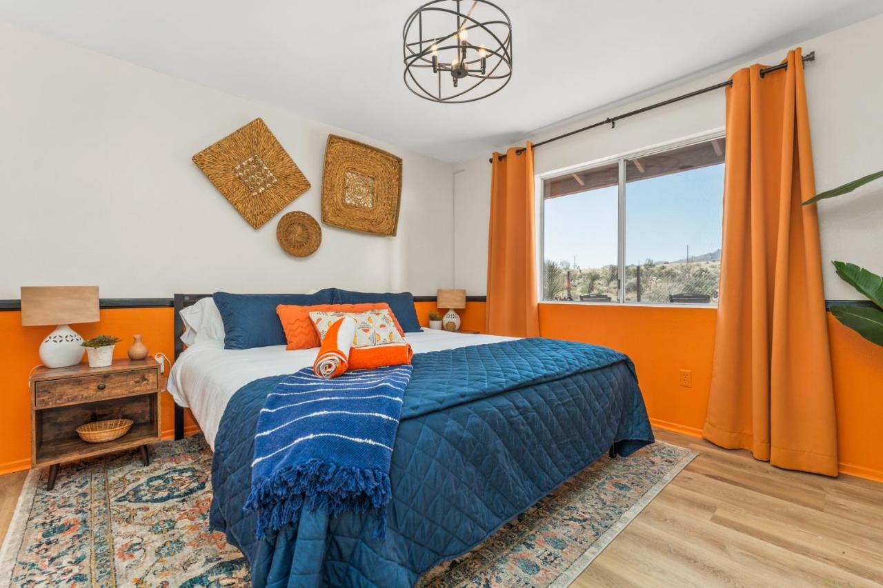 Hot Tub, Games, King Bed, Fire Pit, Bbq Grill, Minutes From National Park And Views Villa Joshua Tree Exterior photo